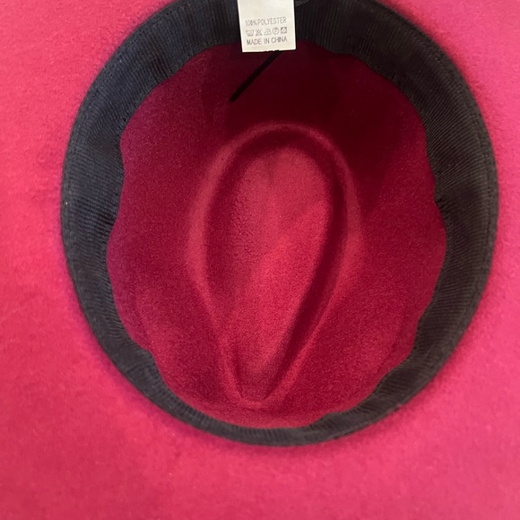 Burgundy Statement Hat 🍷 - Picture 4 of 4